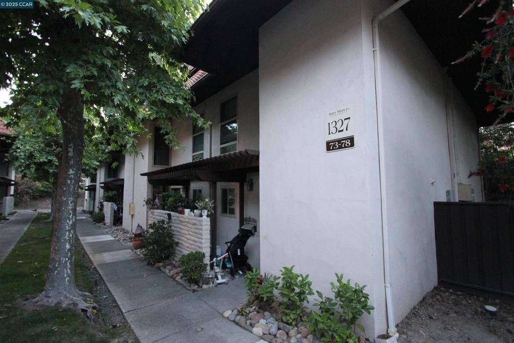 Walnut Creek, CA 94598,Address not disclosed