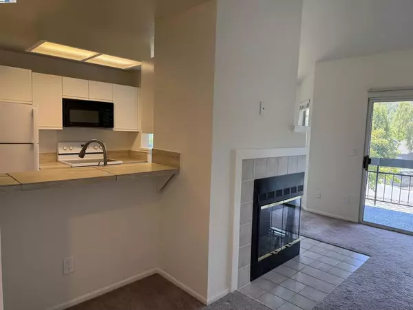 Pleasanton, CA 94588,8145 Mountain View Dr