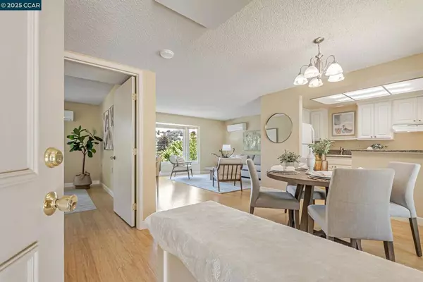 Walnut Creek, CA 94595,3395 Tice Creek Dr #2