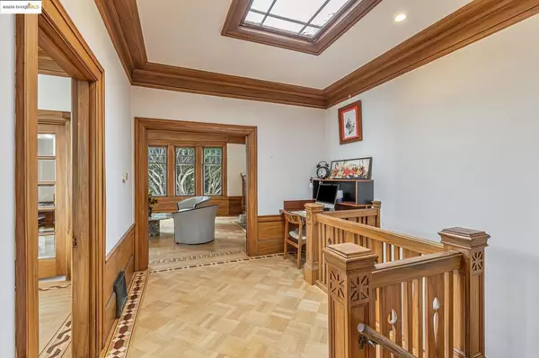 San Francisco, CA 94121,2033 Clement St