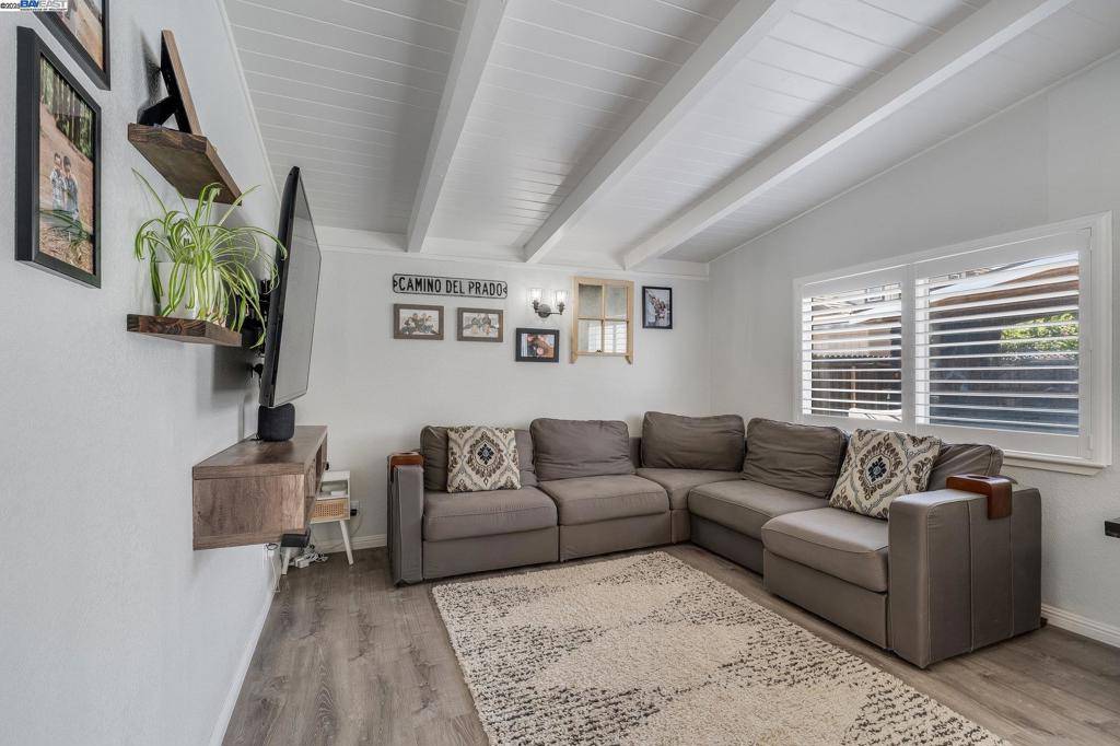 Fremont, CA 94538,4453 Porter St