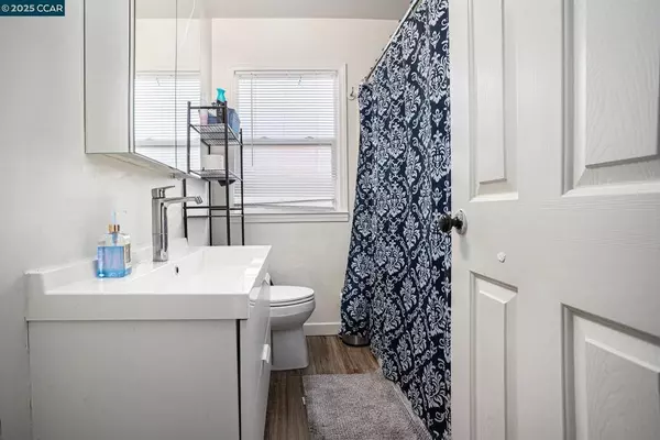 Richmond, CA 94805,637 43Rd St