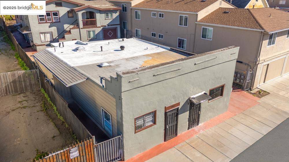 Oakland, CA 94605,8016 Macarthur Blvd
