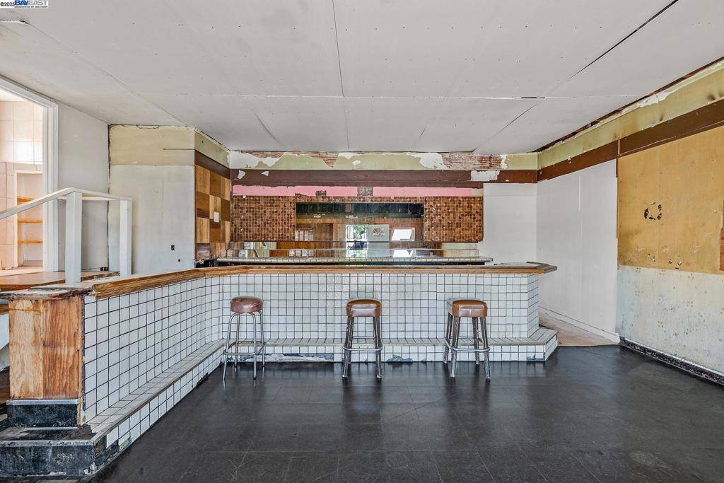 San Leandro, CA 94577,1755 Washington Ave