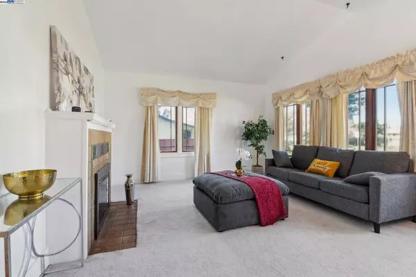 Hayward, CA 94541,803 Cherry Way