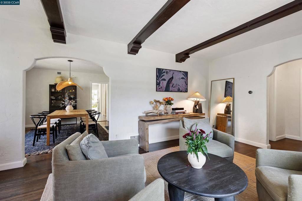 Oakland, CA 94611,1048 Leo Way