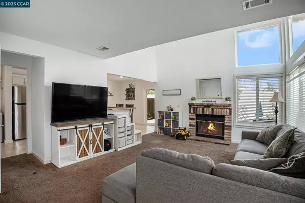 Oakley, CA 94561,354 Hazelnut Lane