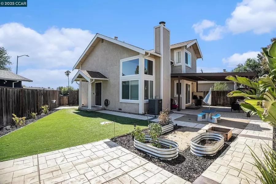 354 Hazelnut Lane, Oakley, CA 94561