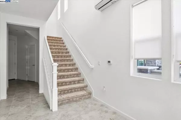 Dublin, CA 94568-7145,5892 Nugget Way