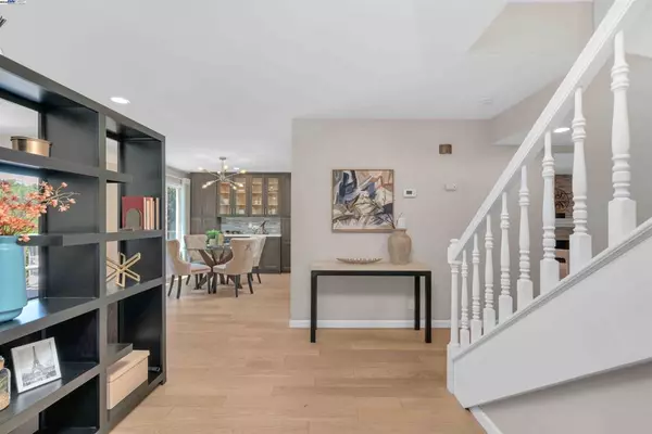 Castro Valley, CA 94552,5582 Trailside Ct