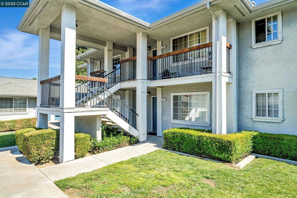 Pleasanton, CA 94566,68 Peters Ave #6