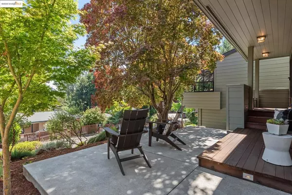 Berkeley, CA 94708,737 Woodhaven Rd