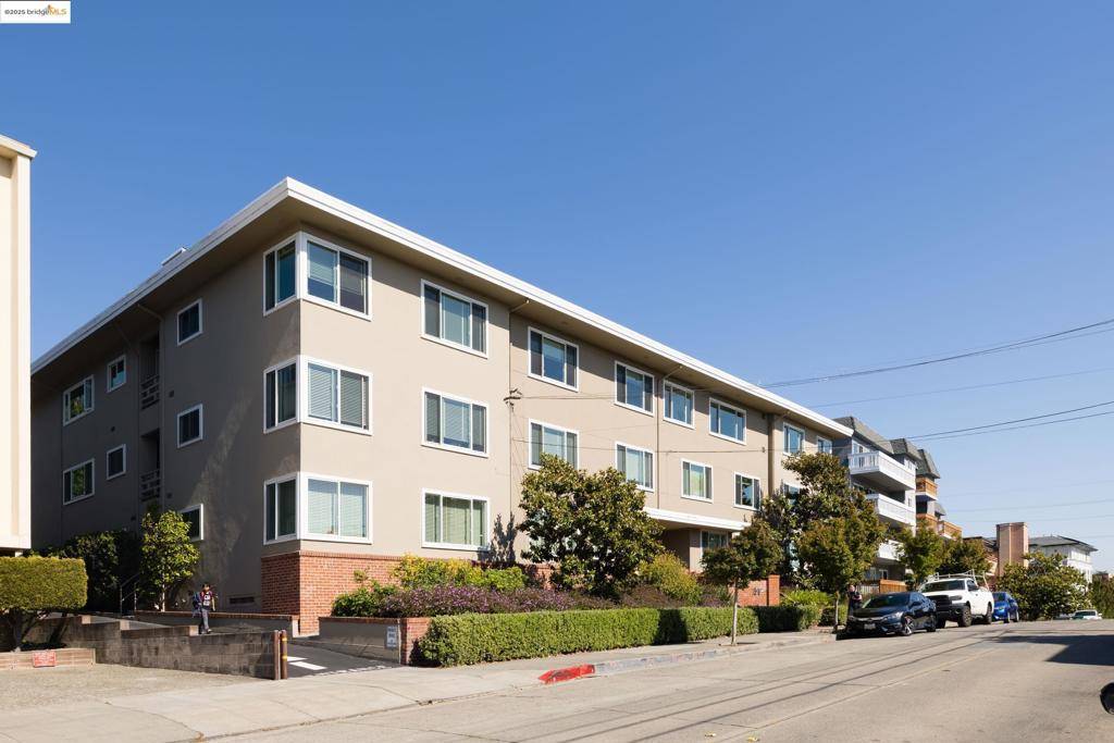 Berkeley, CA 94709-1542,1519 Oxford Street #L