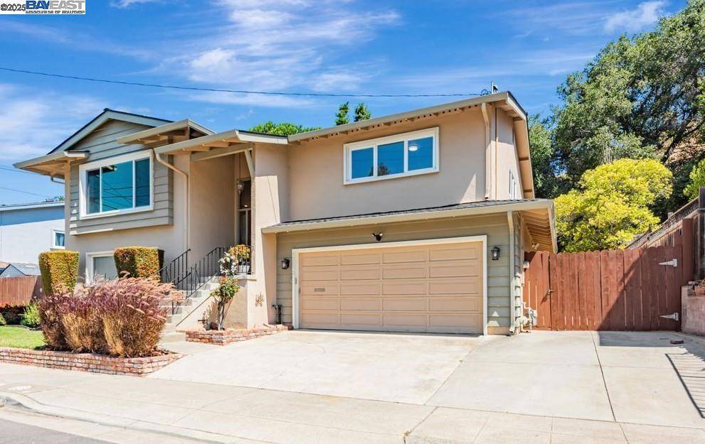 Hayward, CA 94544,32072 Chicoine Ave