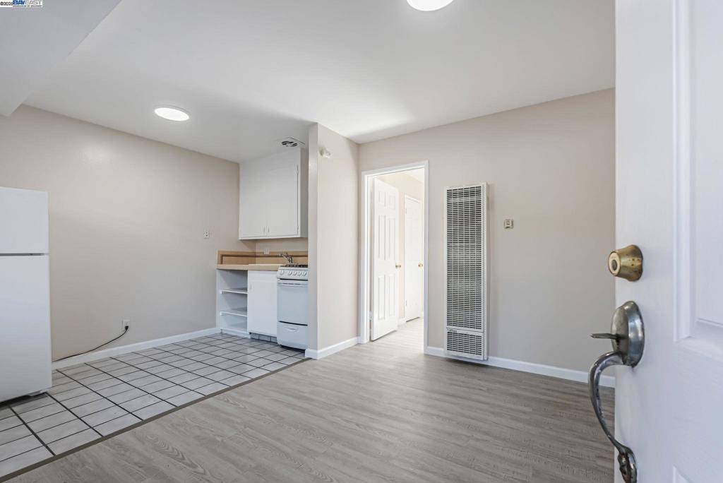 Walnut Creek, CA 94595,1180 Saranap Ave