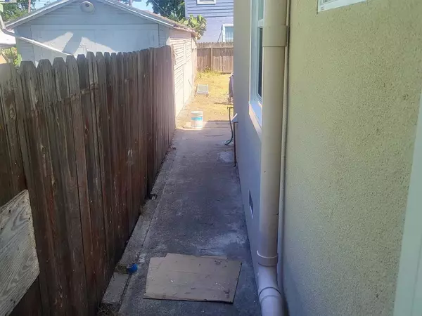 Oakland, CA 94621,1018 69th Ave