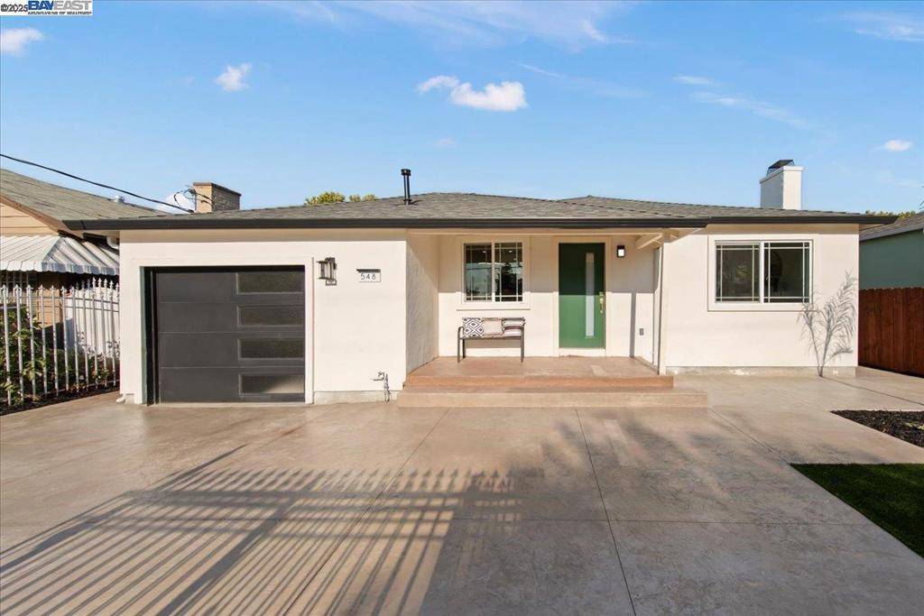 548 Capistrano Dr, Oakland, CA 94603