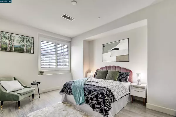 Hayward, CA 94541,273 Sullivan Way