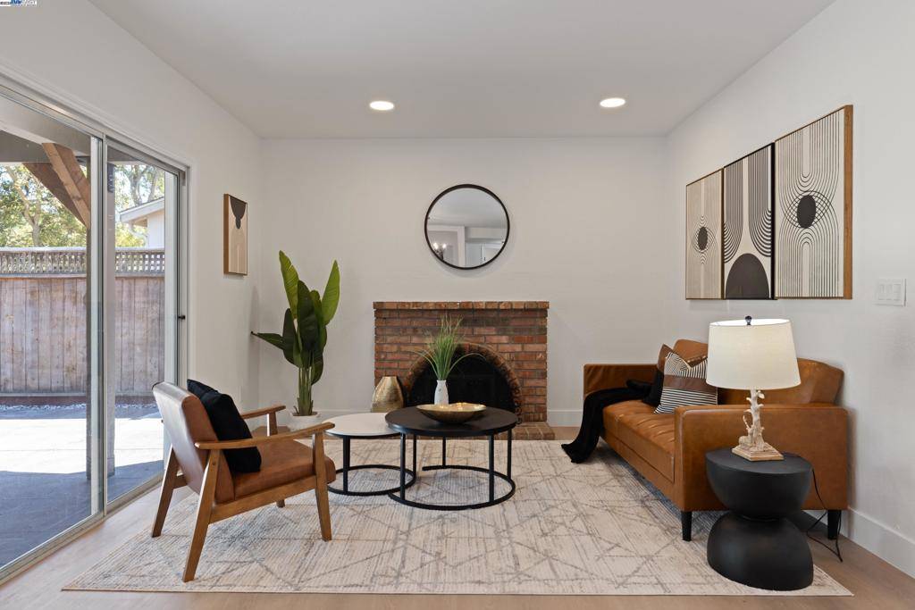 Union City, CA 94587,2505 Begonia St