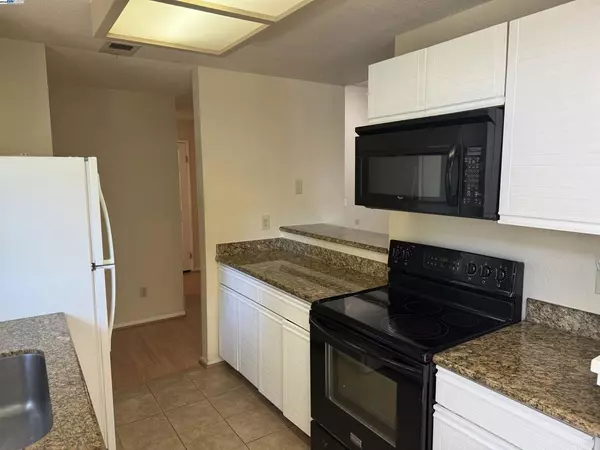 Pleasanton, CA 94588,7815 Canyon Meadow Cir