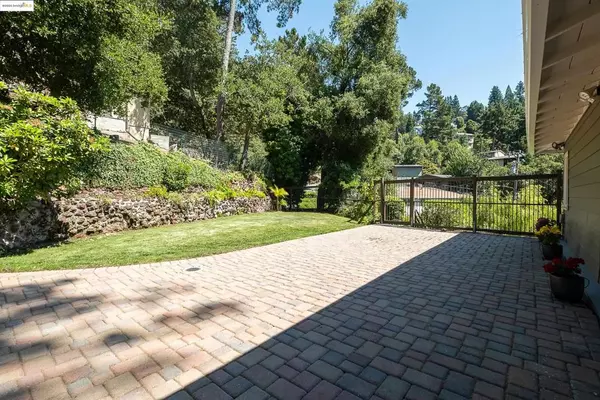 Oakland, CA 94611,6537 Aitken Dr