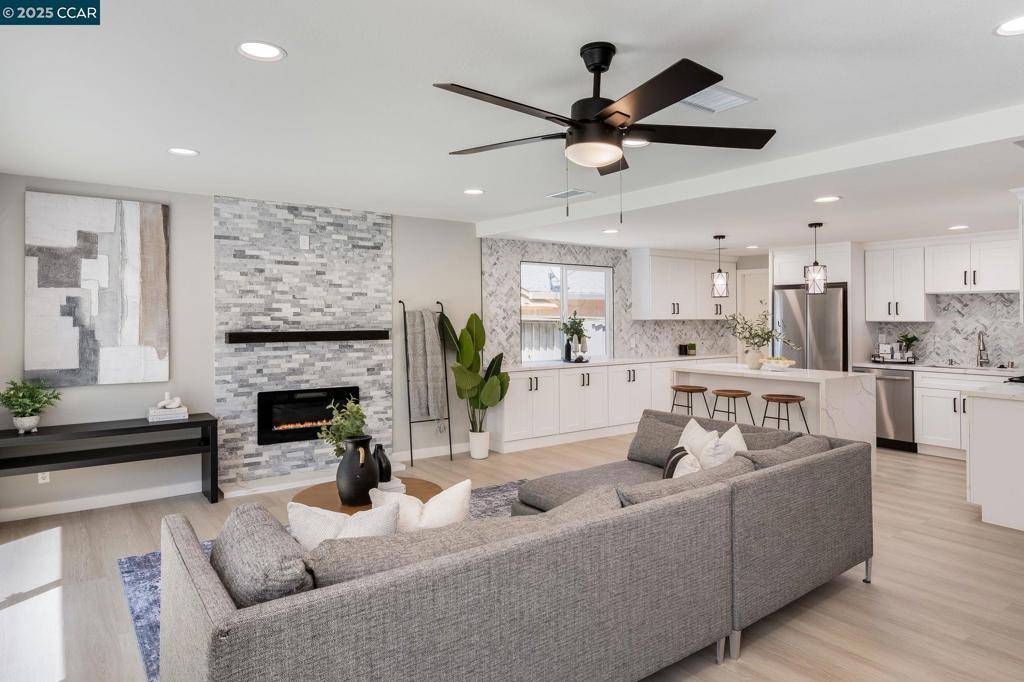 Antioch, CA 94509,2832 Lucena Way