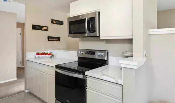 Pleasanton, CA 94588,8170 Mountain View Dr
