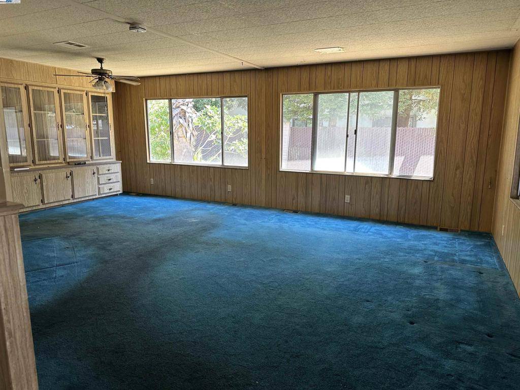 Fremont, CA 94538,328 Winnipeg Green