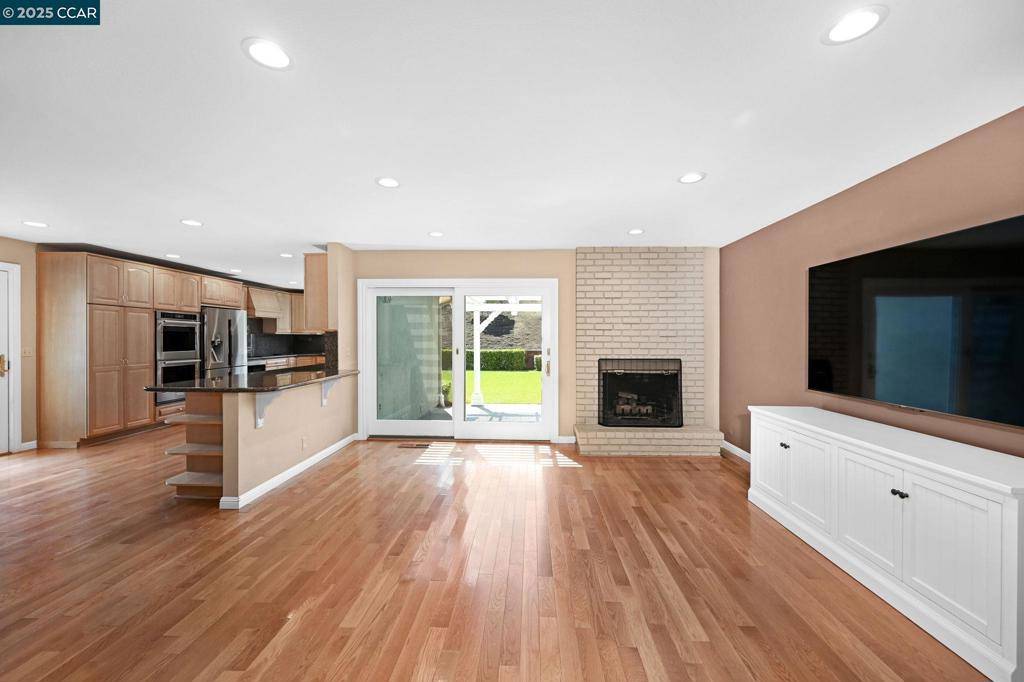 San Ramon, CA 94582,87 Molokai Ct