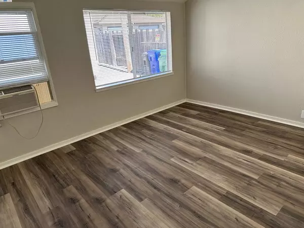 Hayward, CA 94541,21750 Vallejo Street
