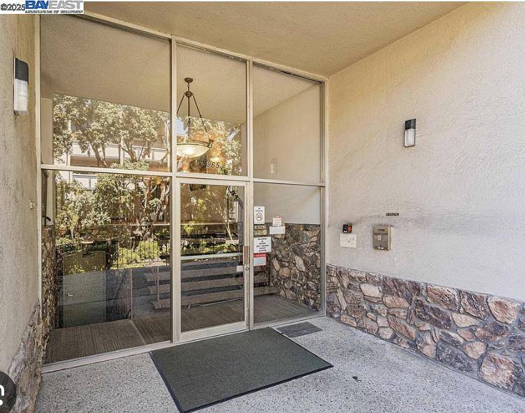 Alameda, CA 94501,965 Shorepoint Ct #200