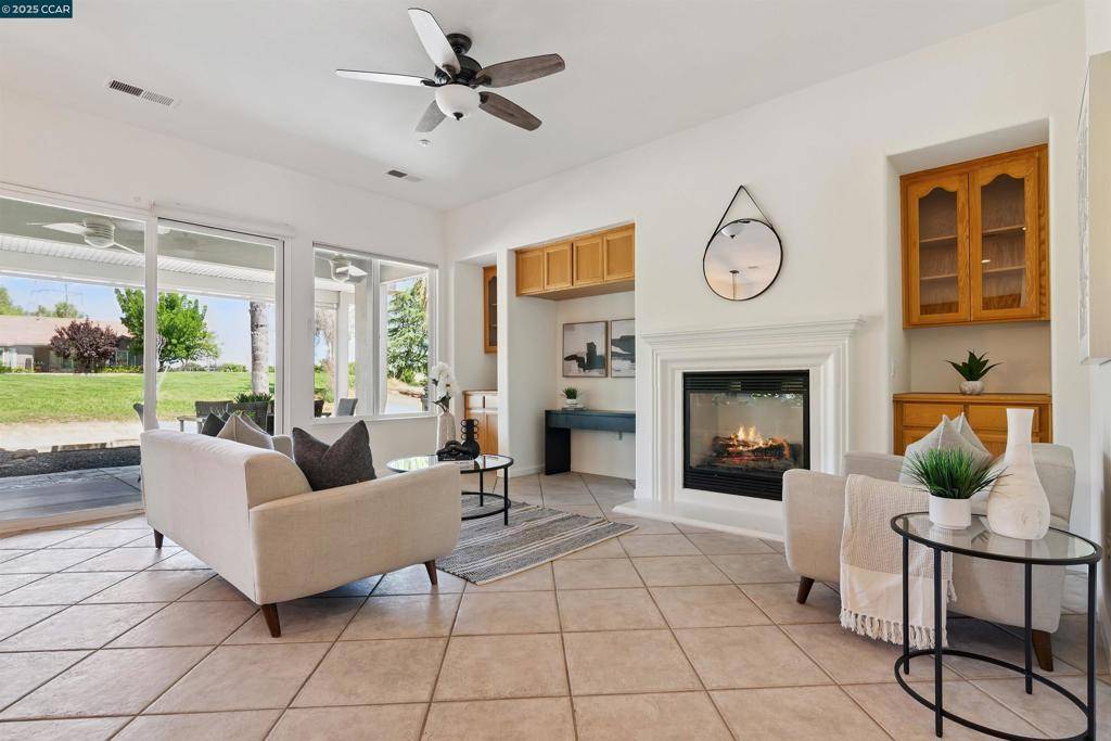 Brentwood, CA 94513,595 Pomona Dr