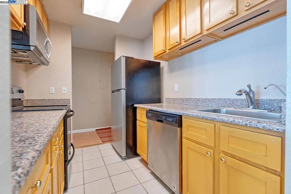Fremont, CA 94538,3300 Wolcott Cmn #210