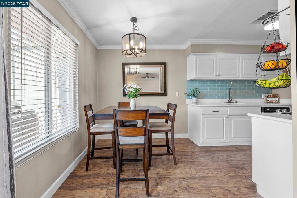Concord, CA 94518,825 Oak Grove Rd #62