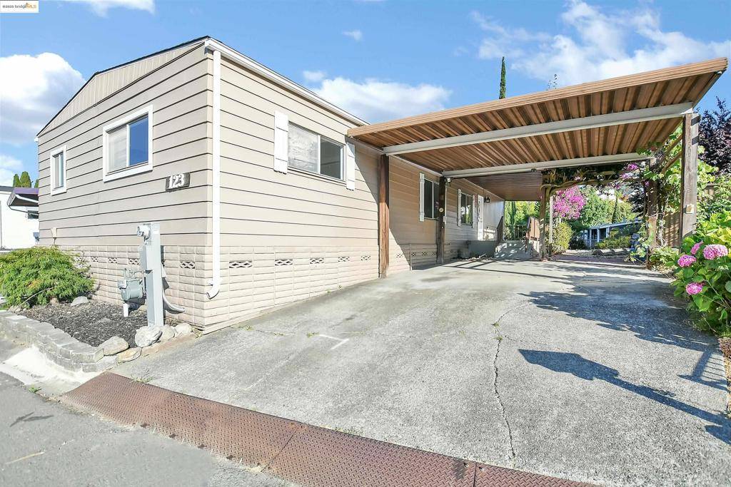 Vallejo, CA 94590,123 Phyllis Ct