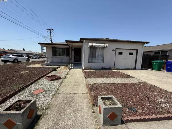 San Leandro, CA 94579,14835 Farnsworth St