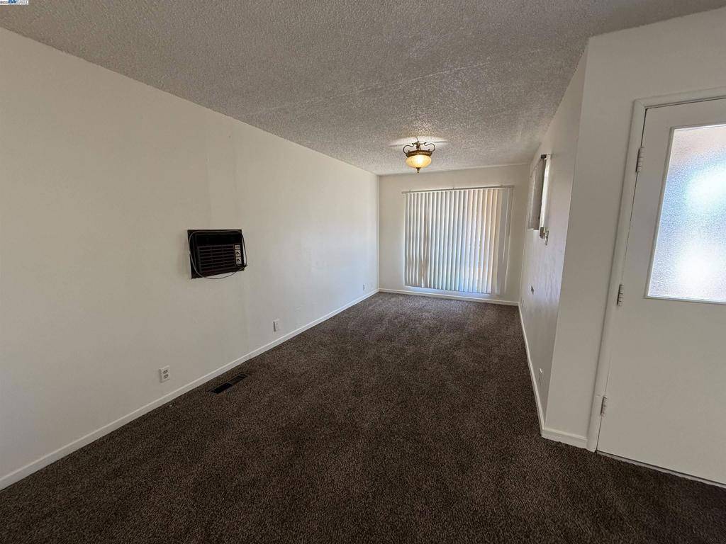 San Leandro, CA 94579,14835 Farnsworth St