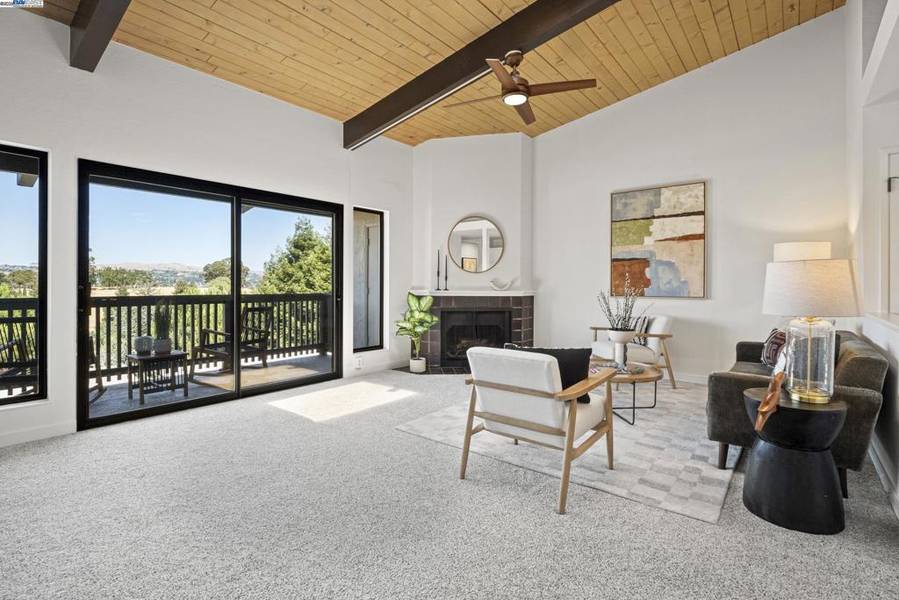 19100 Crest Ave #100, Castro Valley, CA 94546