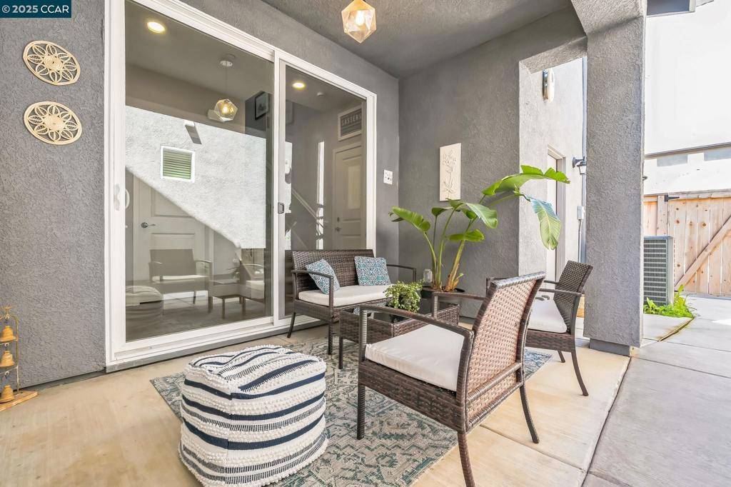 Sacramento, CA 95833,2940 wheat grass street
