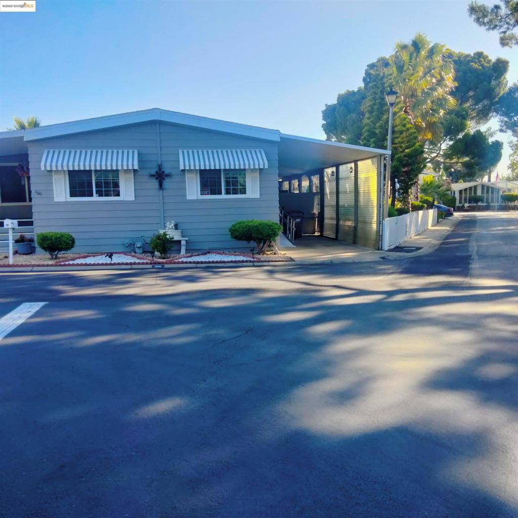 96 Diana Way, Antioch, CA 94509-4415