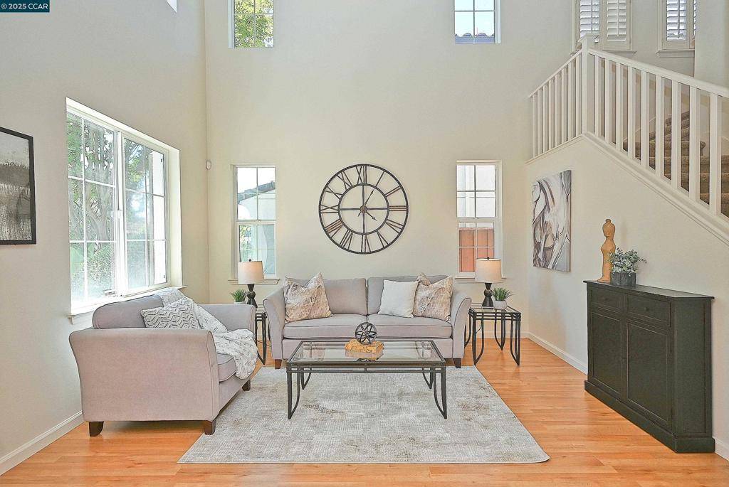 San Ramon, CA 94582,1416 Allanmere Dr