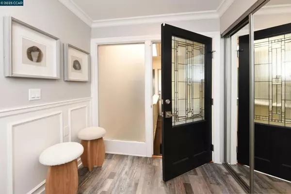 Walnut Creek, CA 94595,1345 Singingwood Ct #5