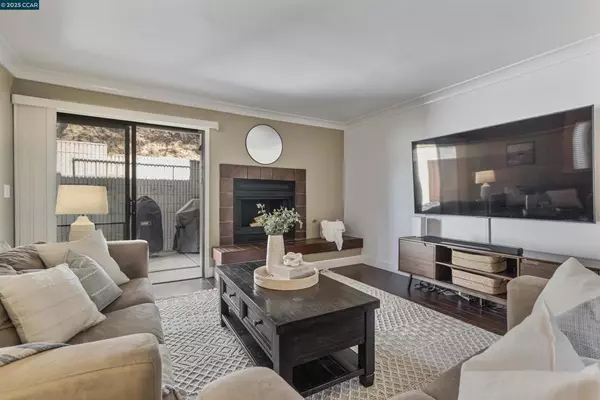 321 Via Cordova Ln, Martinez, CA 94553