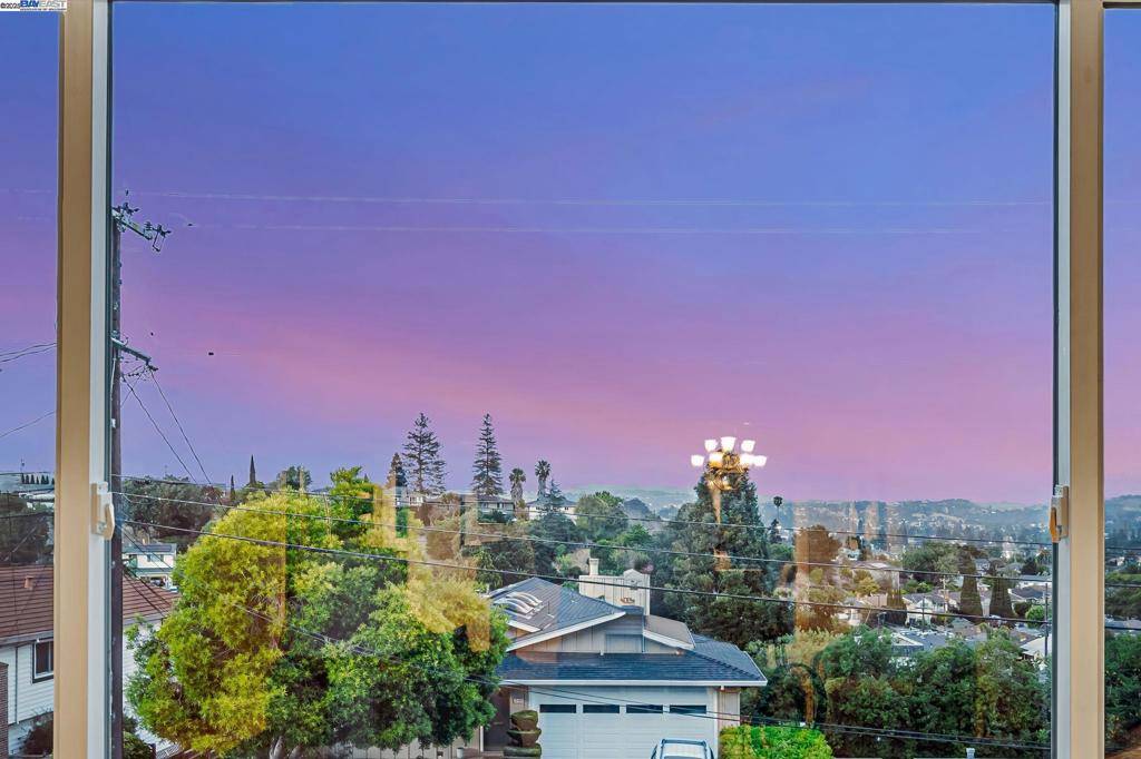 Castro Valley, CA 94546-3238,19477 Yuma Street