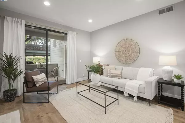 36992 Meadowbrook Cmn #102, Fremont, CA 94536