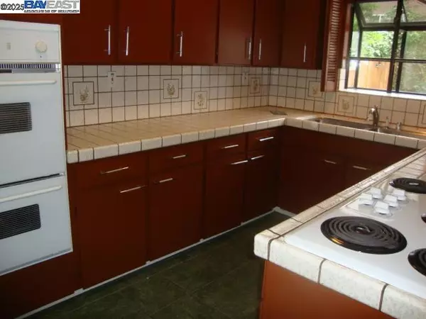 Hayward, CA 94544,26132 Jane Ave
