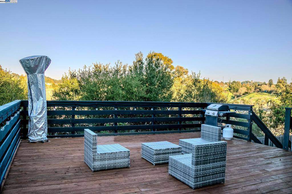 El Sobrante, CA 94803,4623 Appian Way