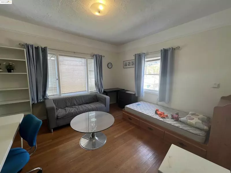 1914 CHANNING WAY, Berkeley, CA 94704