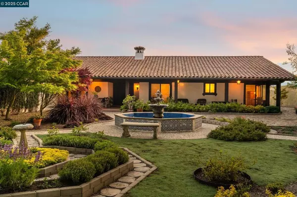 110 Valley Hill Drive, Moraga, CA 94556