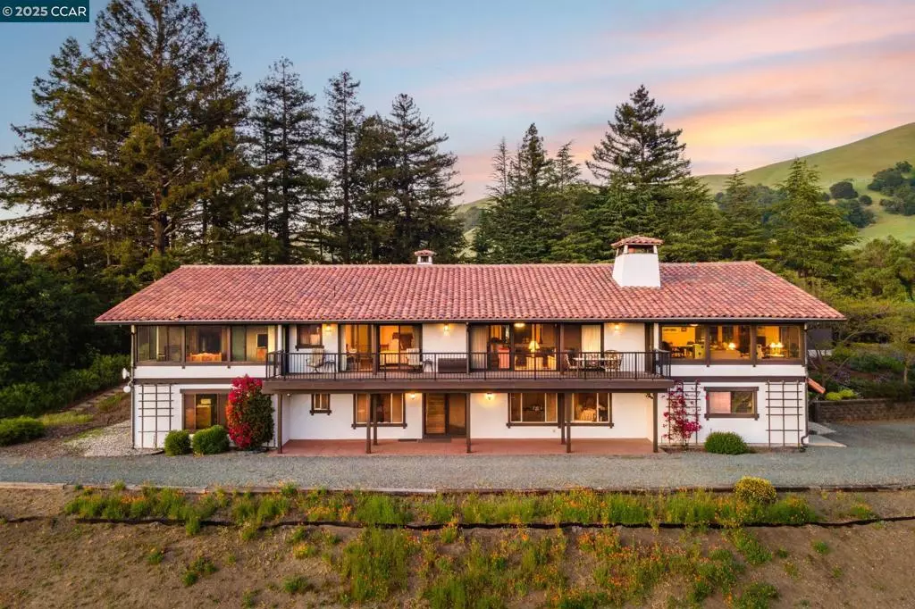 Moraga, CA 94556,110 Valley Hill Drive